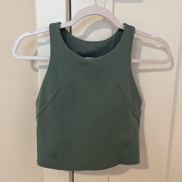 Lululemon Invigorate Training Tanktop - Picture 1 of 6